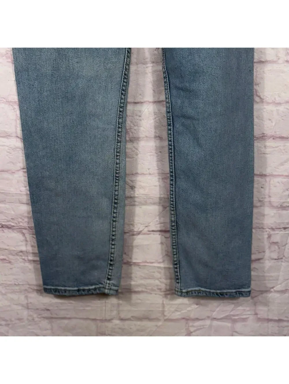 Levi's 512 Slim Tapered Distressed Jeans Size 36x32 - Picture 9 of 11